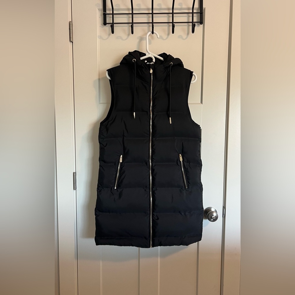 Zara Black Puffer Vest